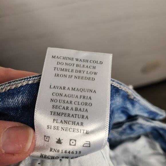 KanCan NWT Ankle/Cropped Jeans with Faux Pearl Detail Size 3 - Picture 9 of 11